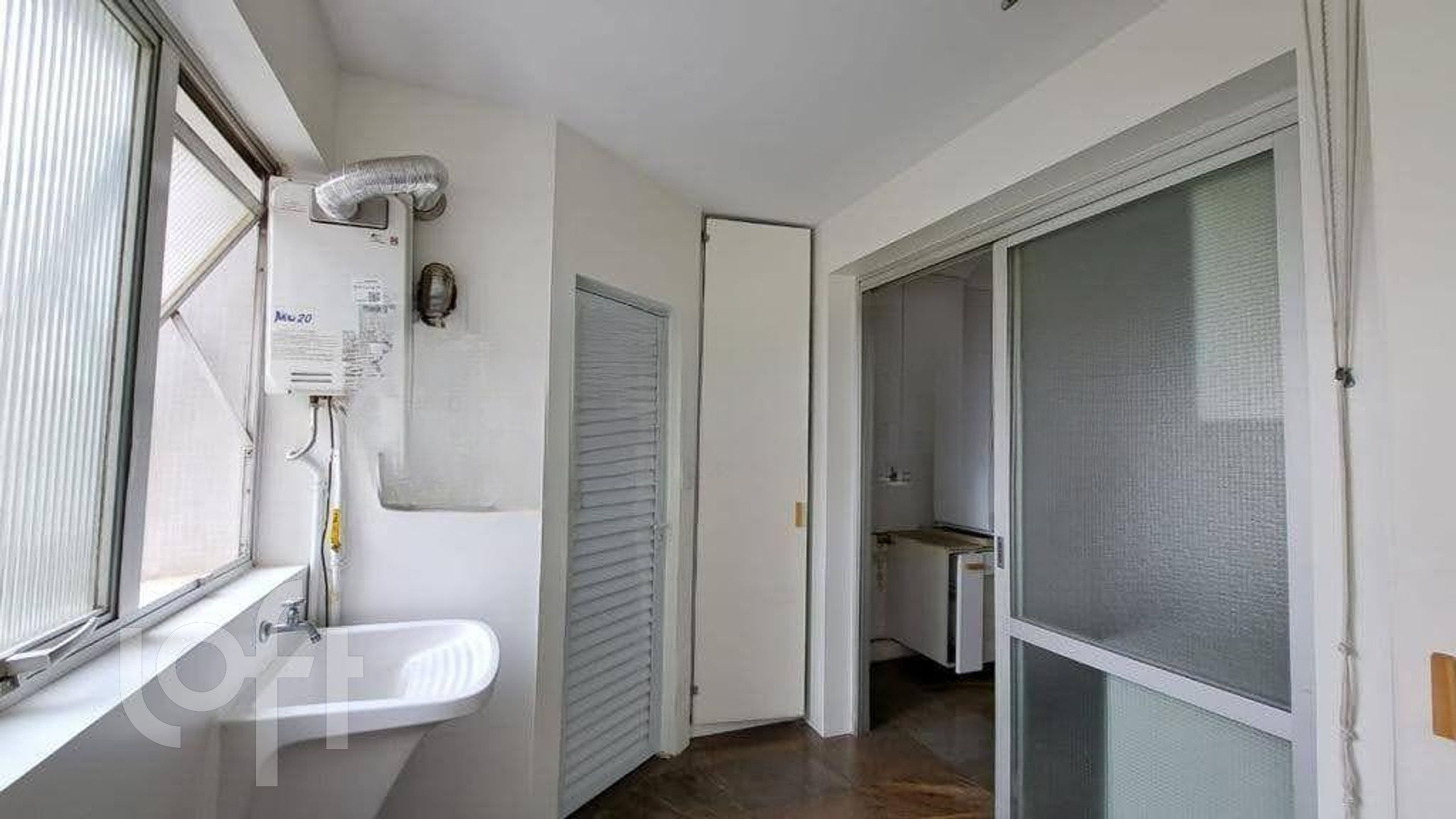 Apartamento à venda com 3 quartos, 137m² - Foto 11