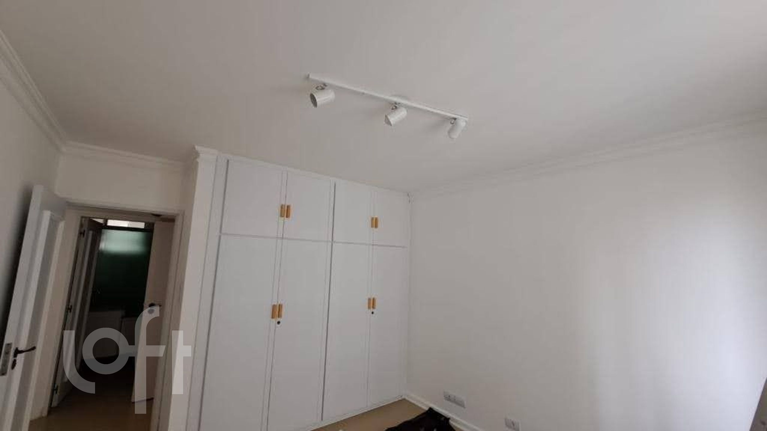 Apartamento à venda com 3 quartos, 137m² - Foto 13