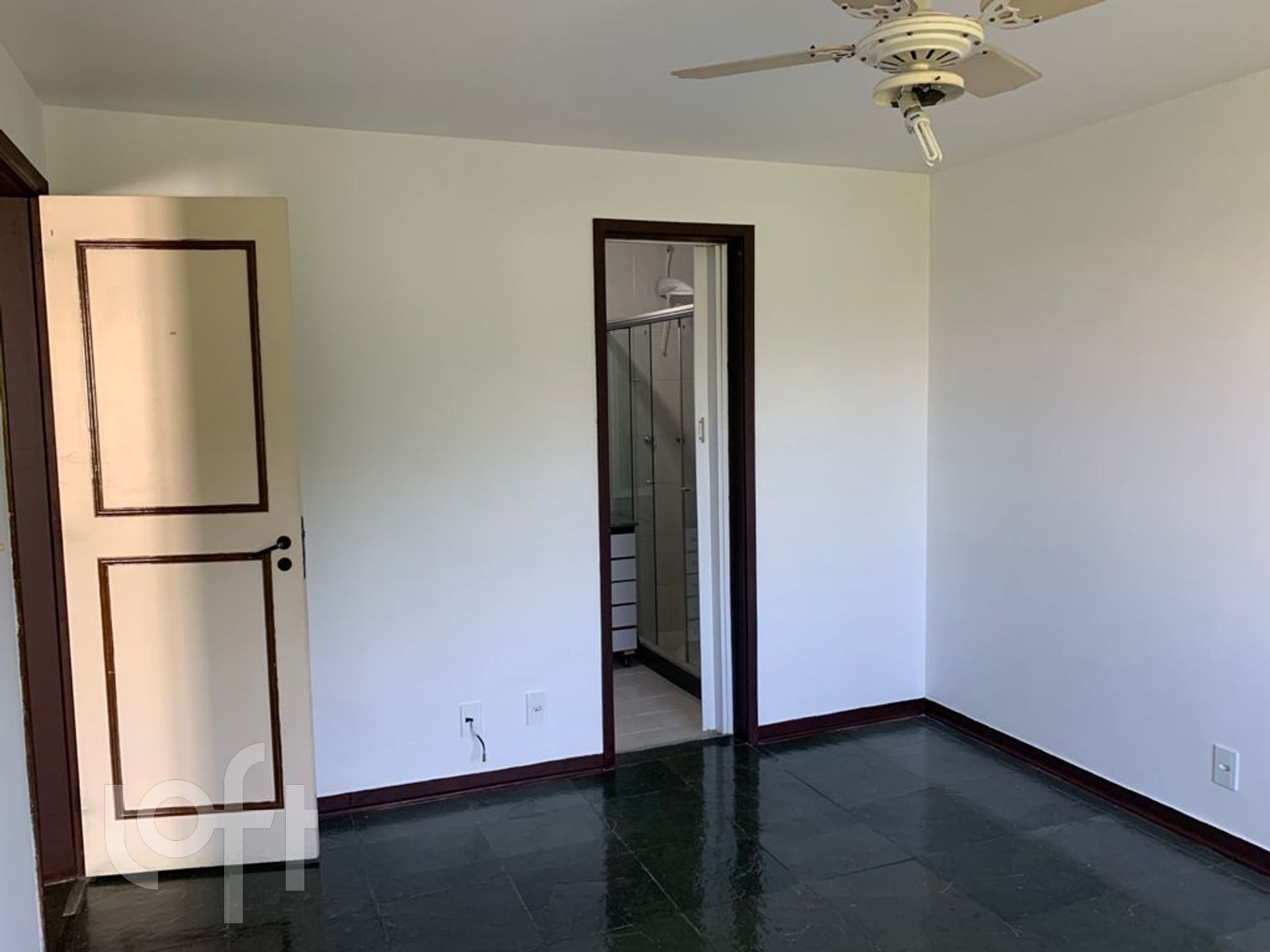 Venda de Apartamento com 3 quarto(s), 3 suíte(s), por R$ 937.0 mil, no condomínio Edificio Steffano em Recreio dos Bandeirantes.