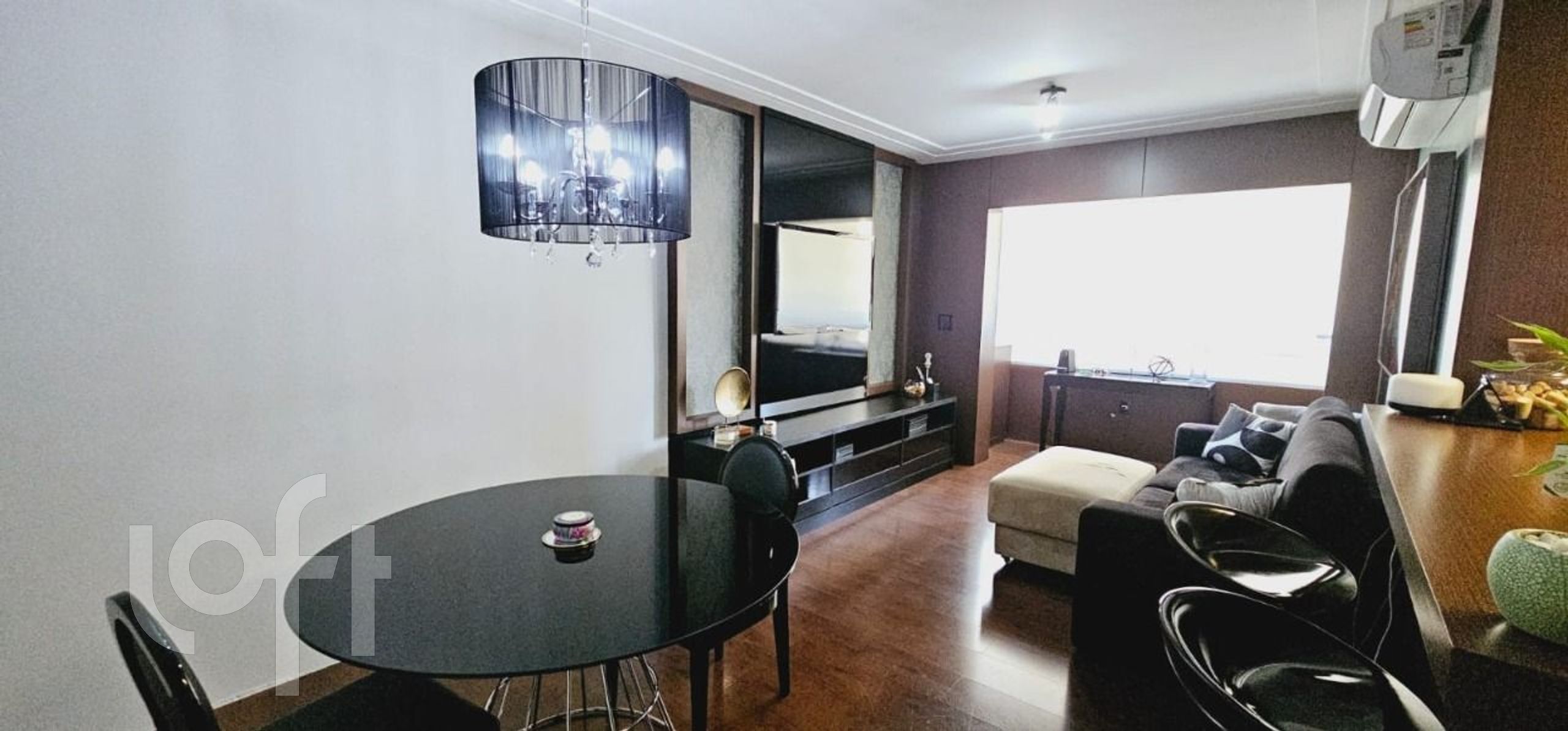 Apartamento à venda com 2 quartos, 67m² - Foto 2