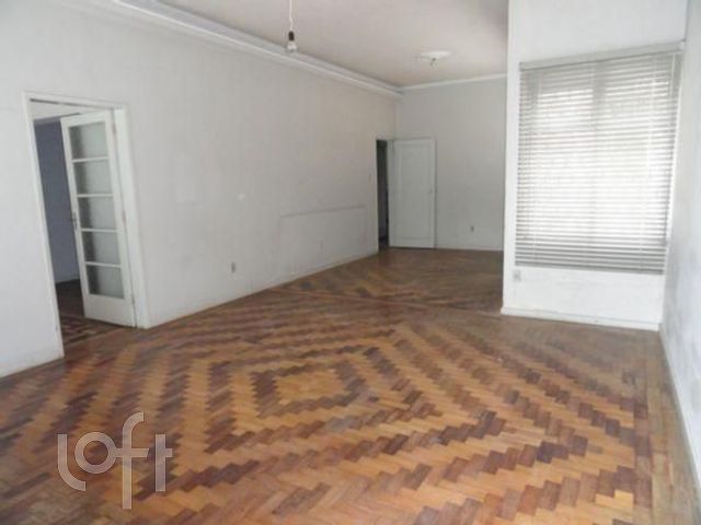Casa com 181m², 3 dormitórios, 1 vaga, Petrópolis em Porto Alegre