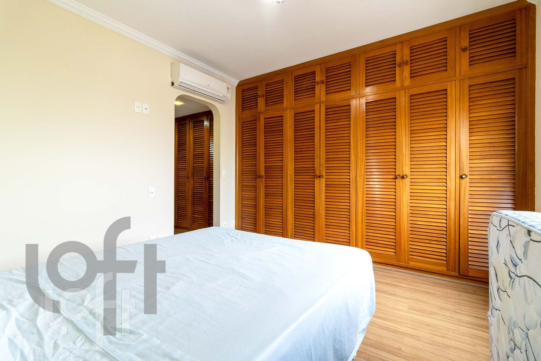 Apartamento à venda com 3 quartos, 246m² - Foto 8