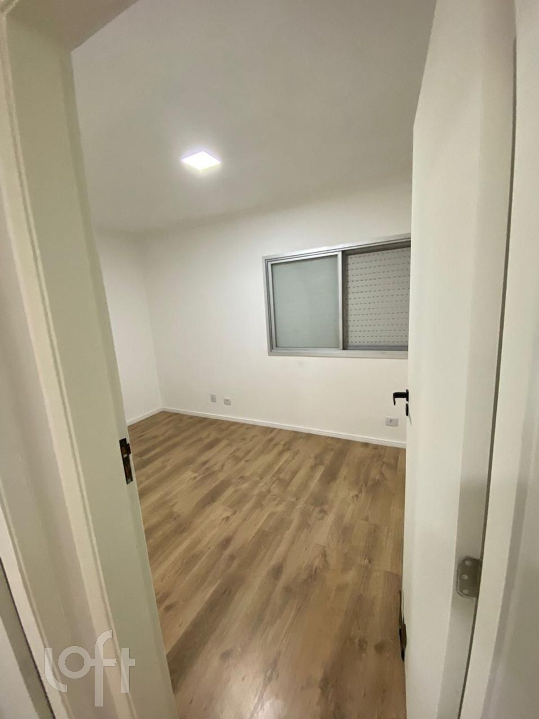 Apartamento à venda com 2 quartos, 64m² - Foto 1