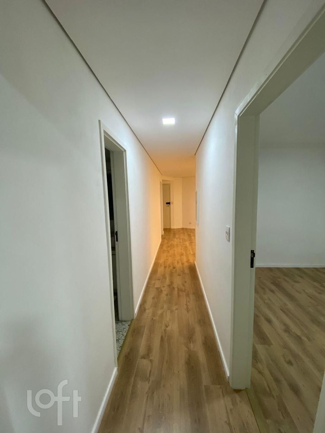 Apartamento à venda com 2 quartos, 64m² - Foto 13