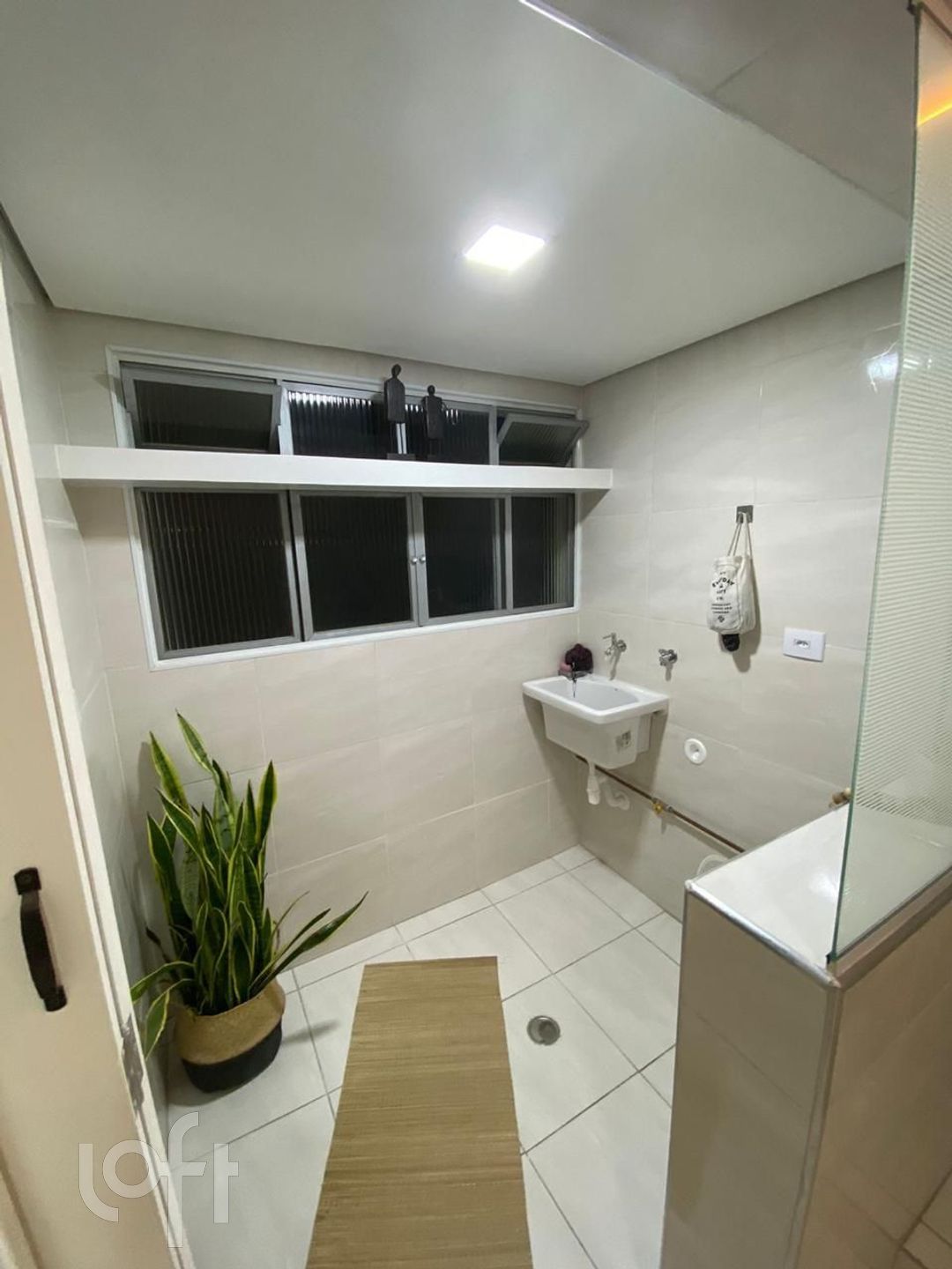 Apartamento à venda com 2 quartos, 64m² - Foto 19