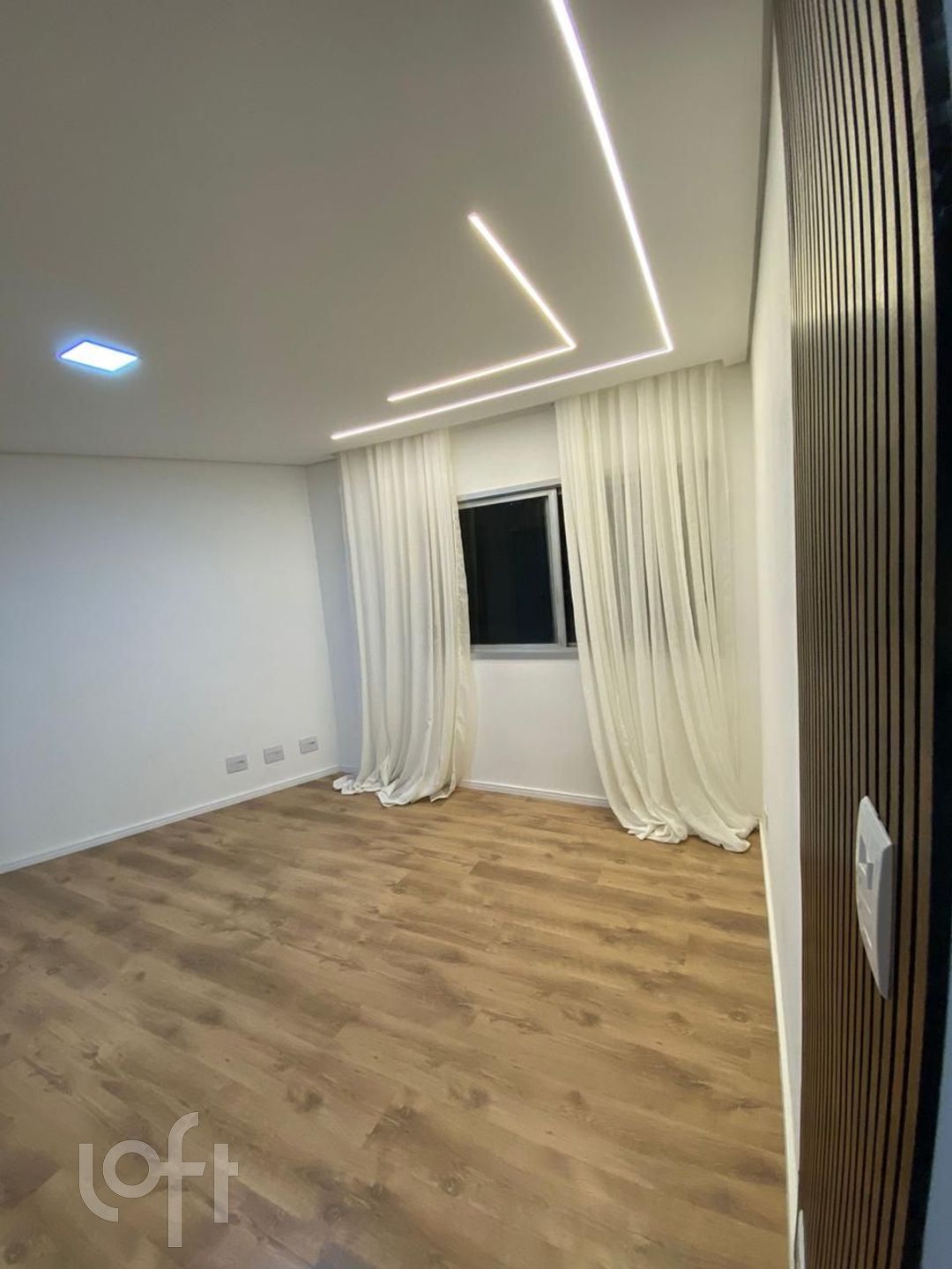 Apartamento à venda com 2 quartos, 64m² - Foto 18