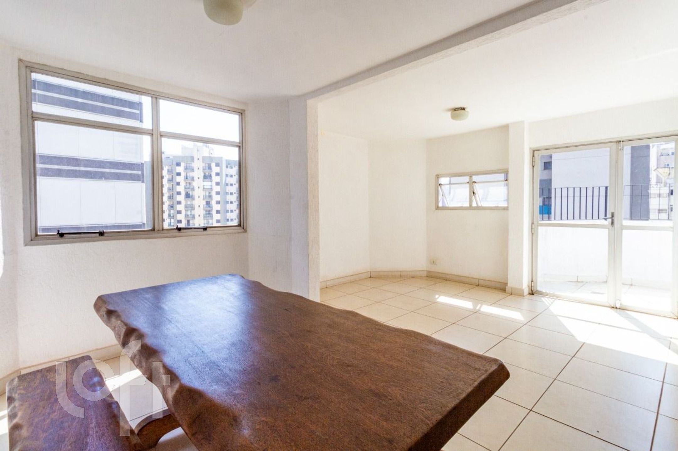 Apartamento à venda com 1 quarto, 30m² - Foto 12