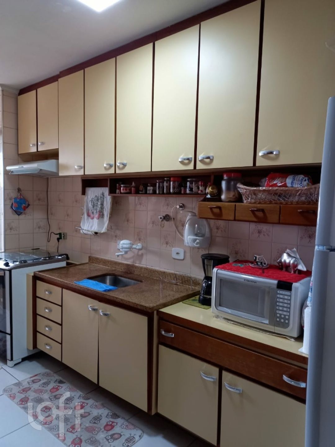 Apartamento à venda com 2 quartos, 70m² - Foto 4