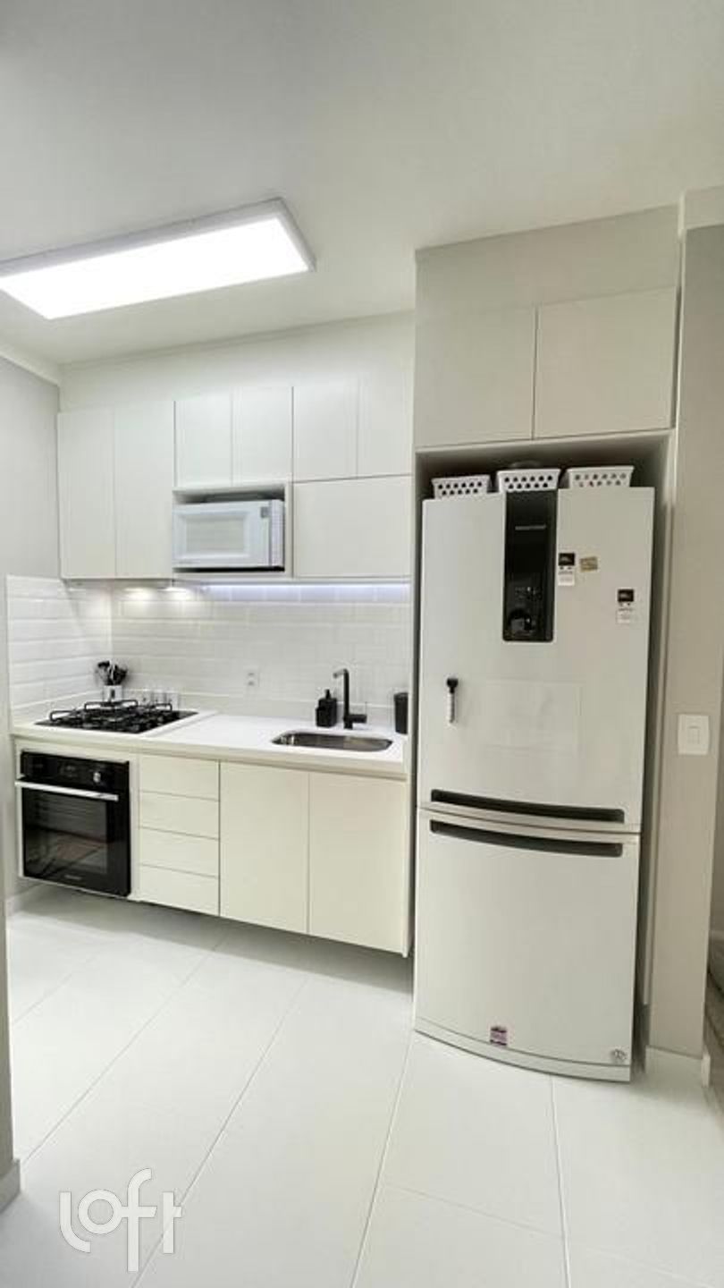 Apartamento à venda com 2 quartos, 63m² - Foto 32