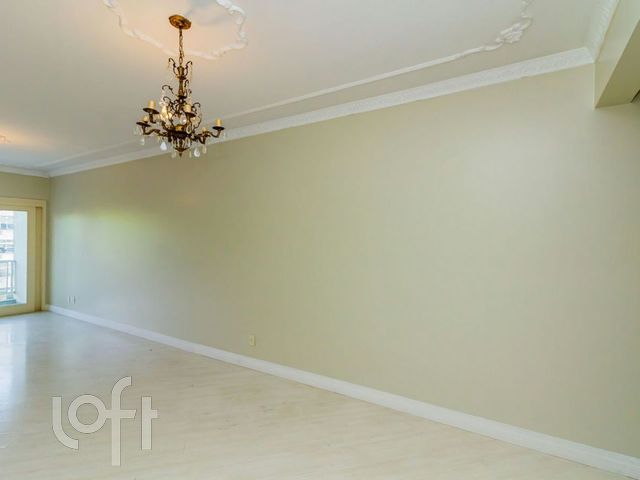 Apartamento com 142m², 3 dormitórios, 1 vaga, Independência em Porto Alegre