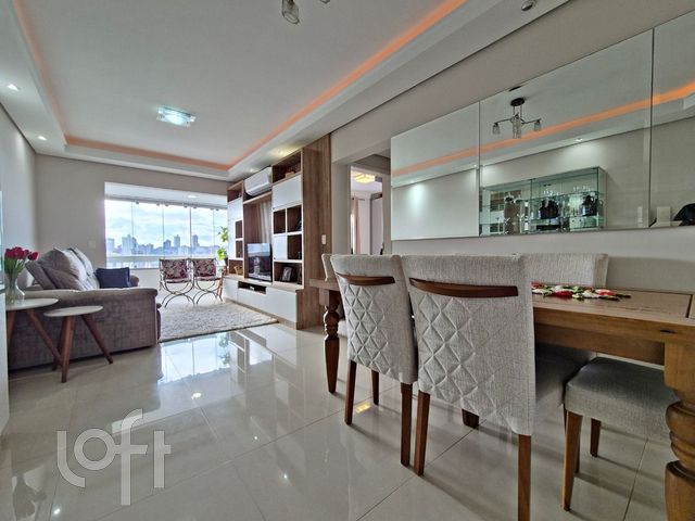 Apartamento com 80m², 2 dormitórios, 1 vaga, Rio Branco em Novo Hamburgo