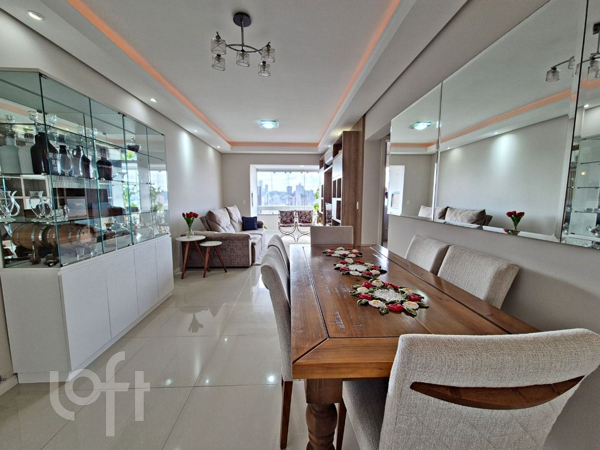 Apartamento com 80m², 2 dormitórios, 1 vaga, Rio Branco em Novo Hamburgo