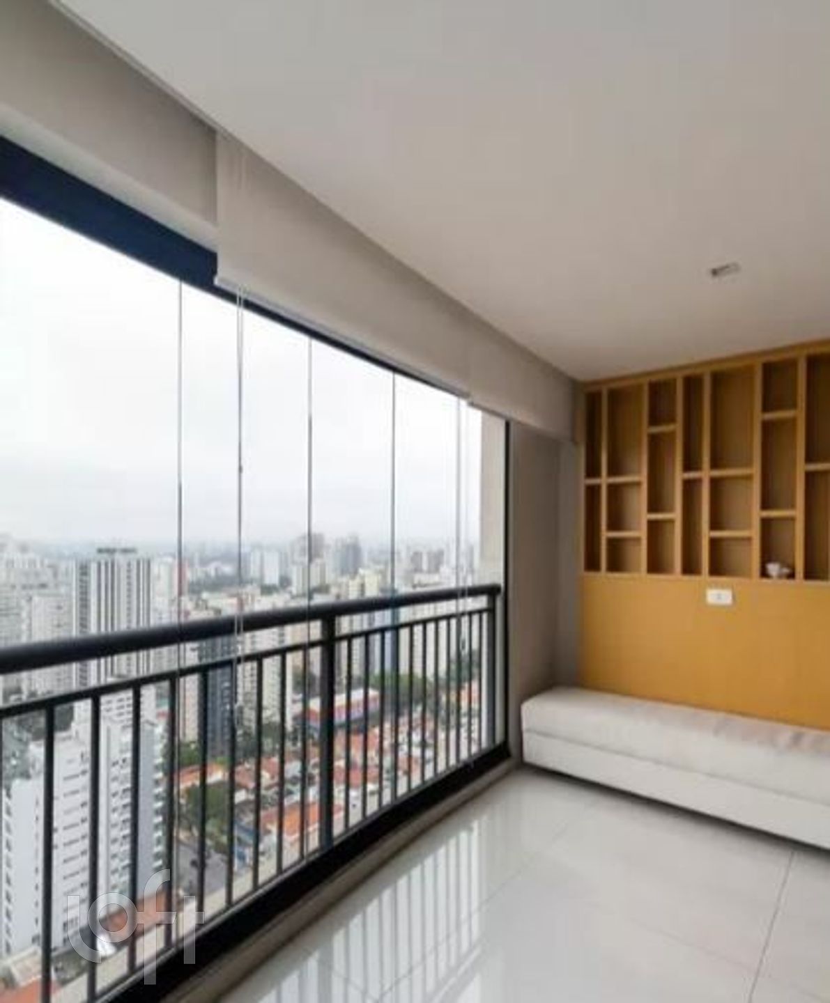 Apartamento à venda com 4 quartos, 230m² - Foto 2