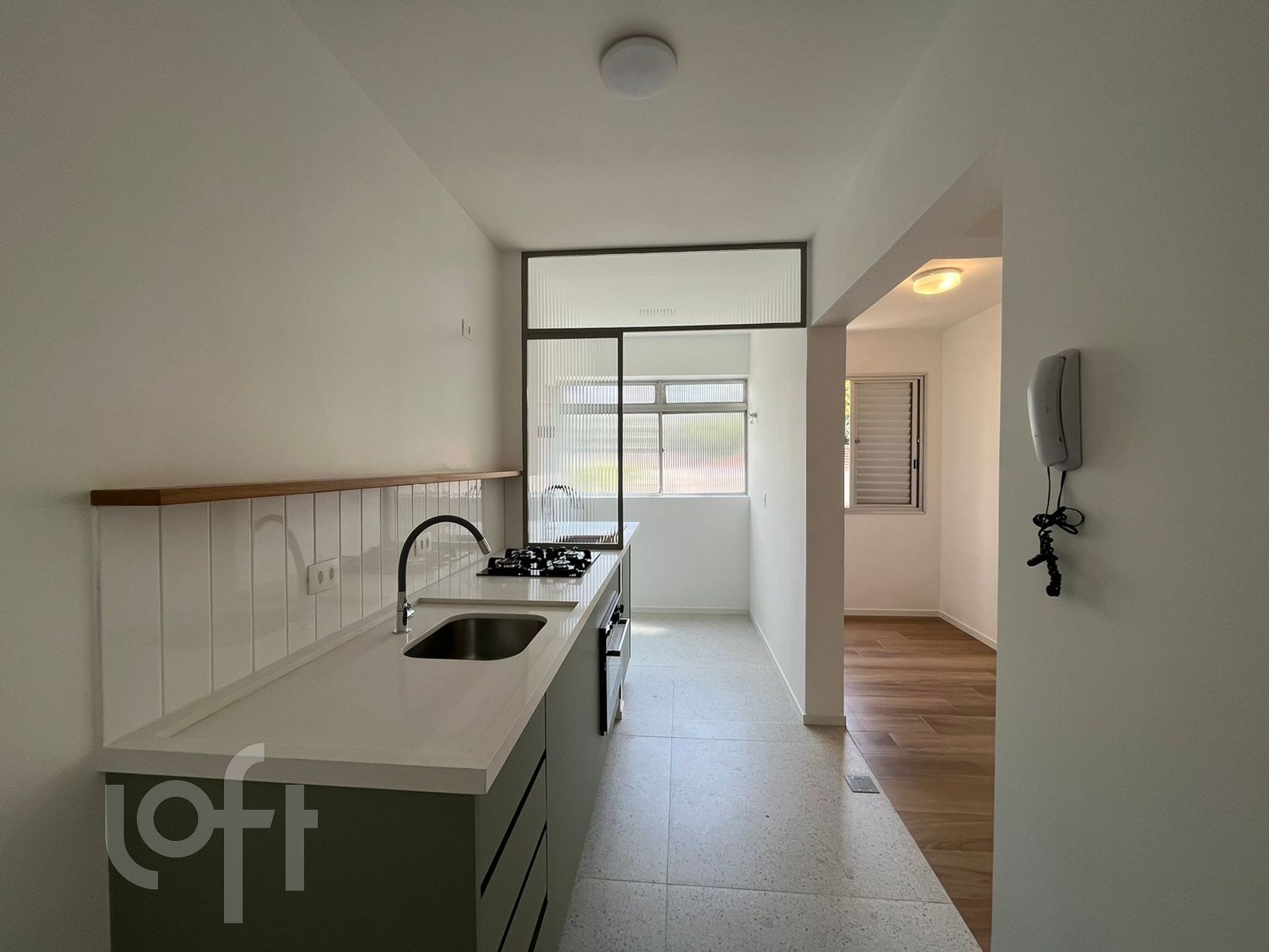 Apartamento à venda com 2 quartos, 68m² - Foto 4