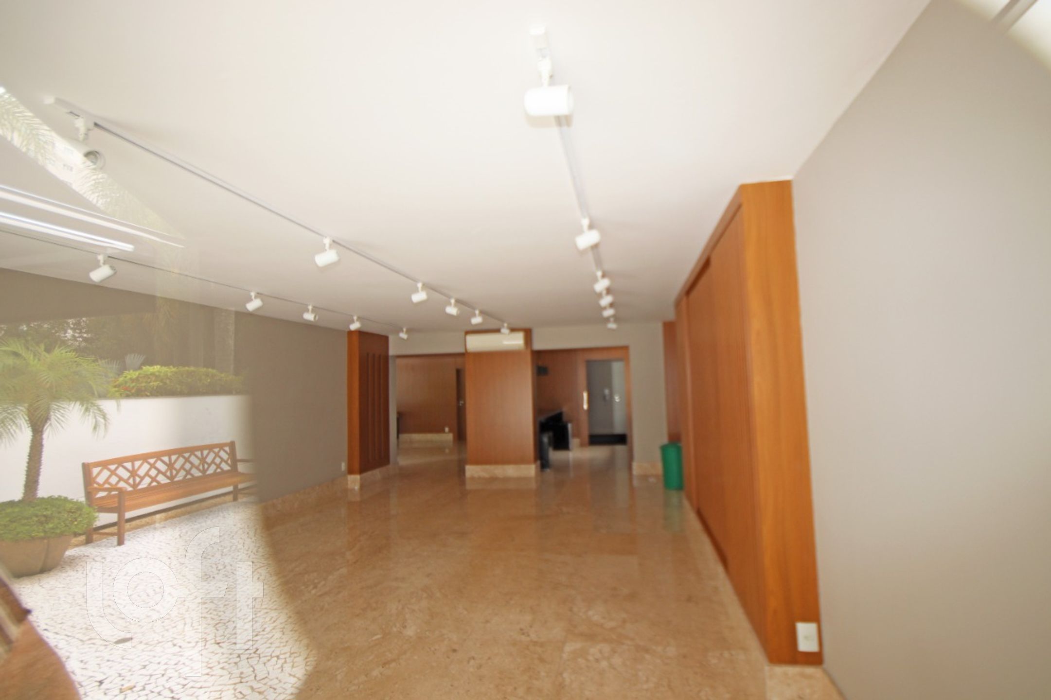 Apartamento à venda com 4 quartos, 240m² - Foto 36