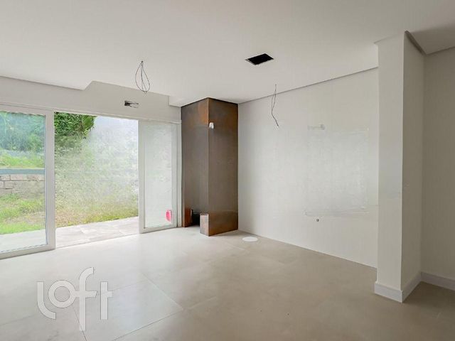 Casa com 184m², 3 dormitórios, 3 suítes, 3 vagas, Chácara das Pedras em Porto Alegre