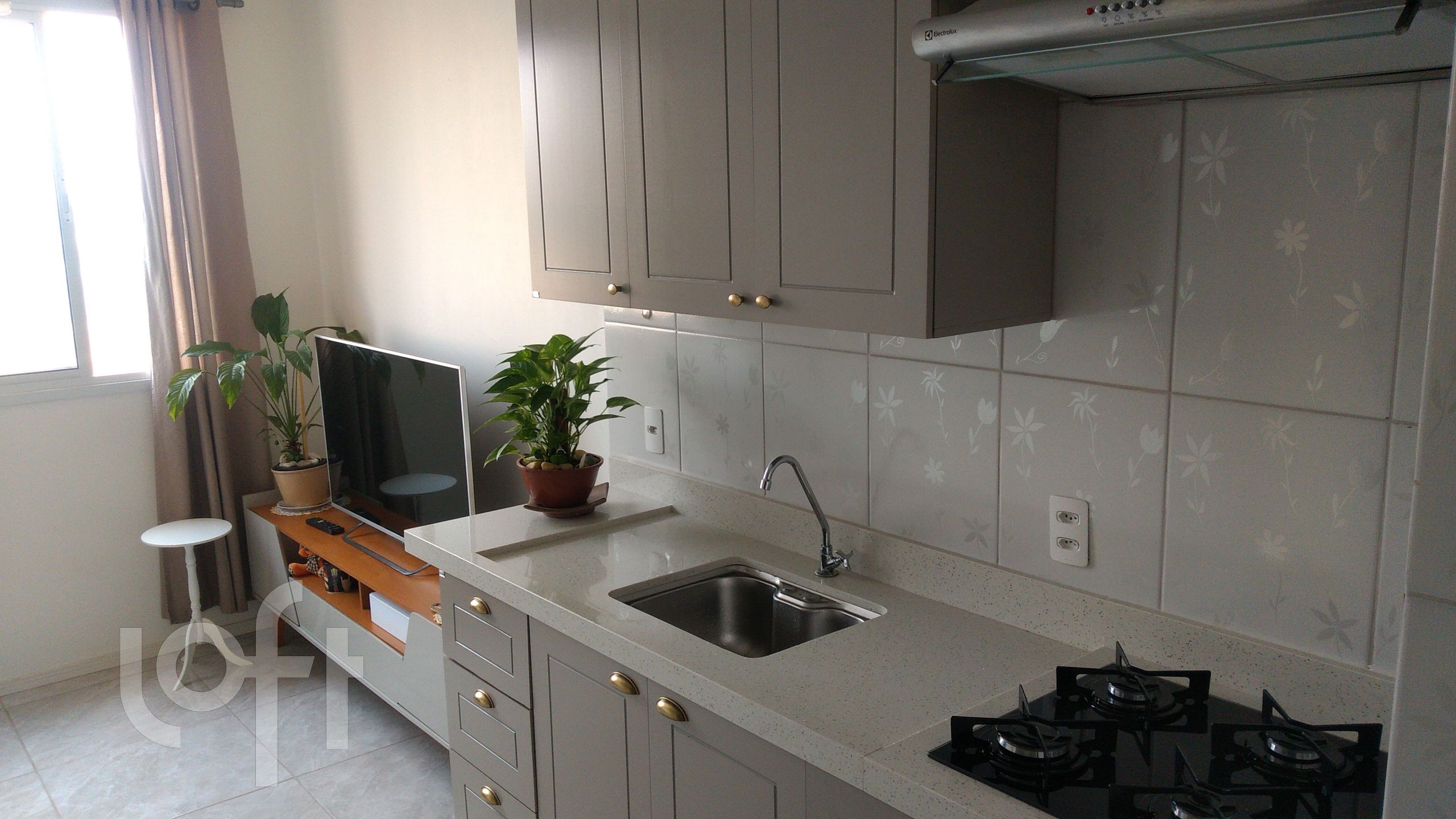 Apartamento à venda com 1 quarto, 25m² - Foto 2