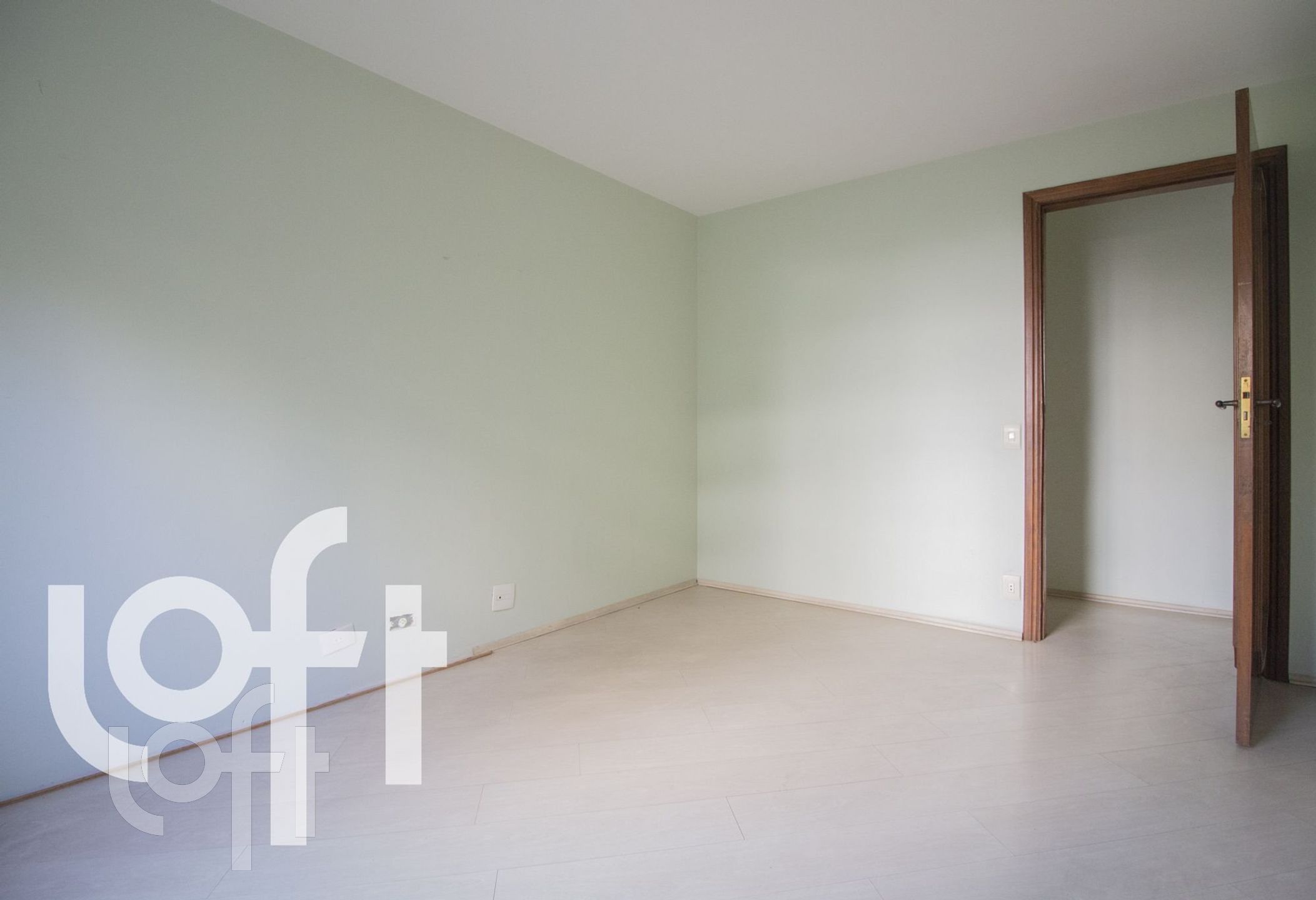 Apartamento à venda com 4 quartos, 198m² - Foto 13