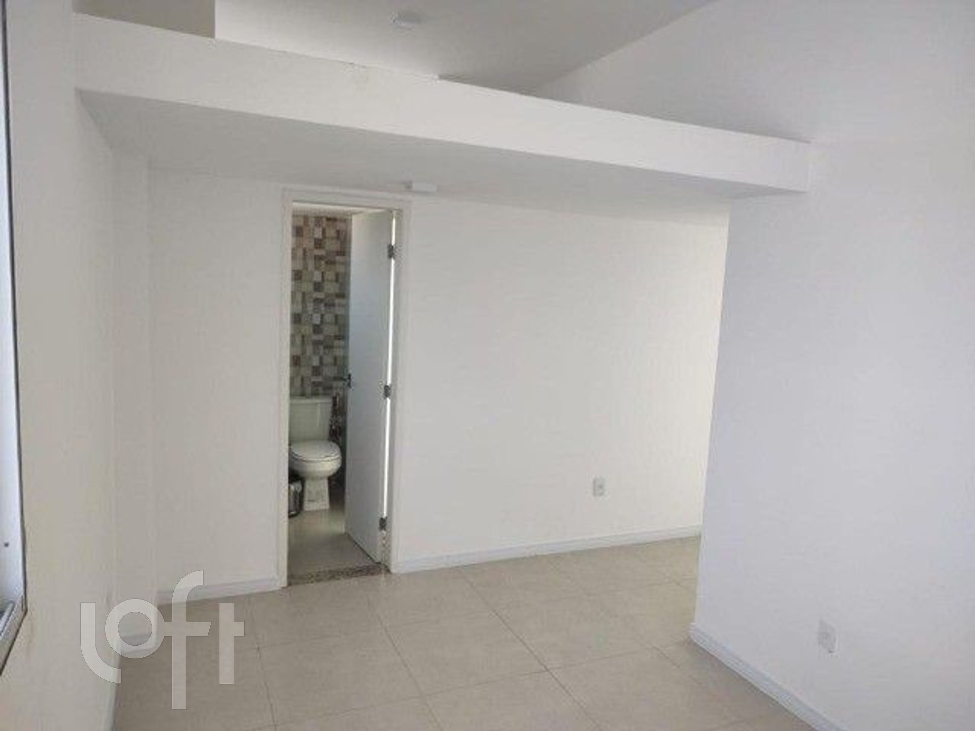 Apartamento à venda com 4 quartos, 180m² - Foto 9