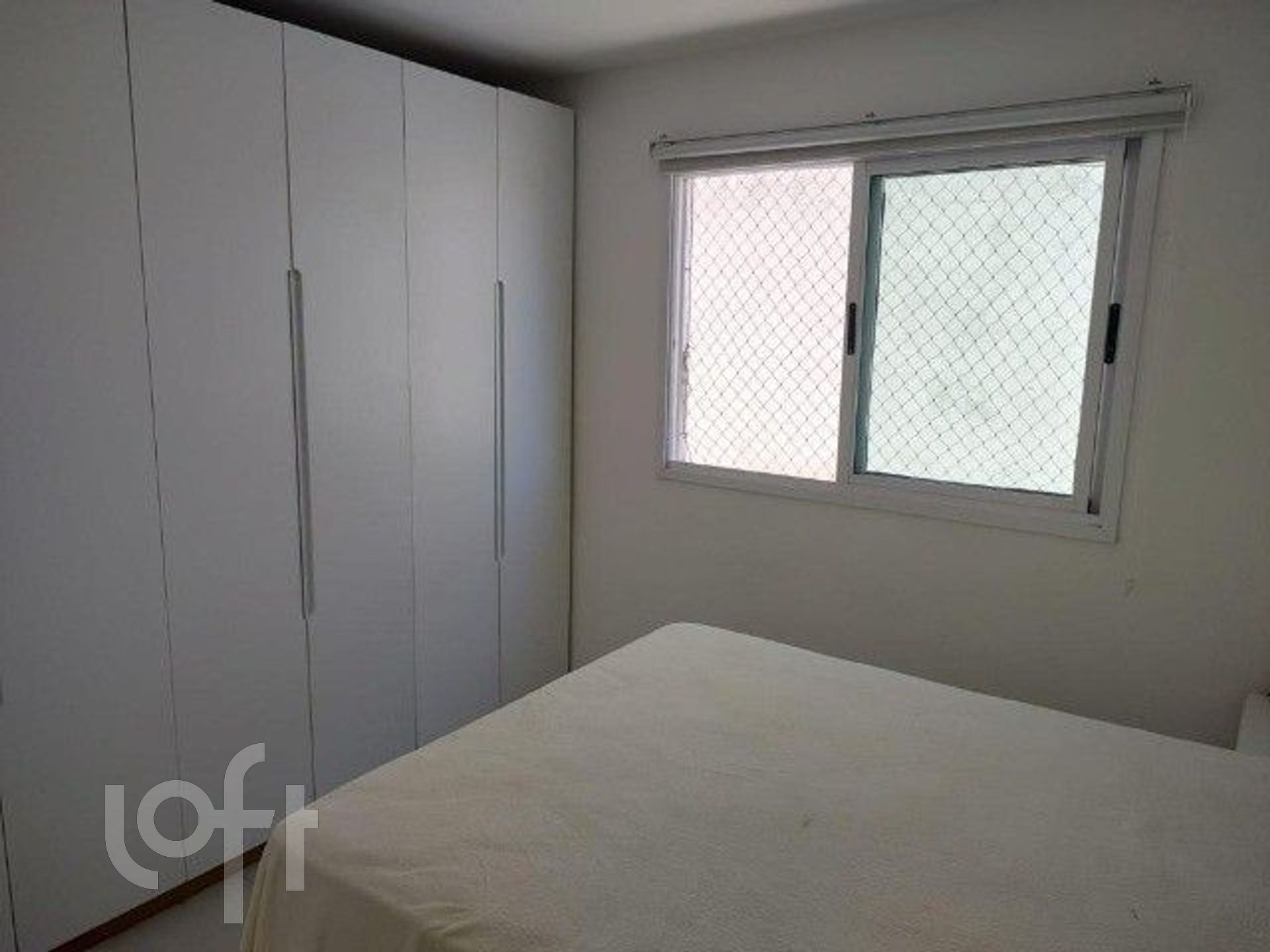 Apartamento à venda com 4 quartos, 180m² - Foto 11