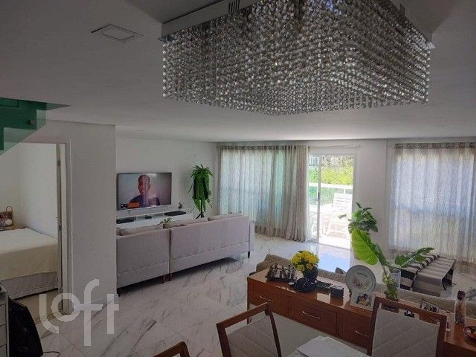 Apartamento à venda com 4 quartos, 180m² - Foto 2