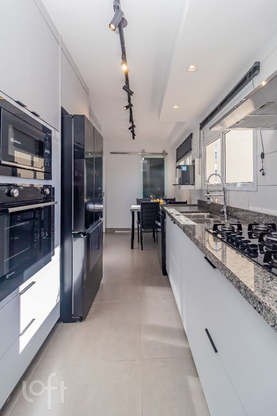 Apartamento à venda com 4 quartos, 176m² - Foto 43