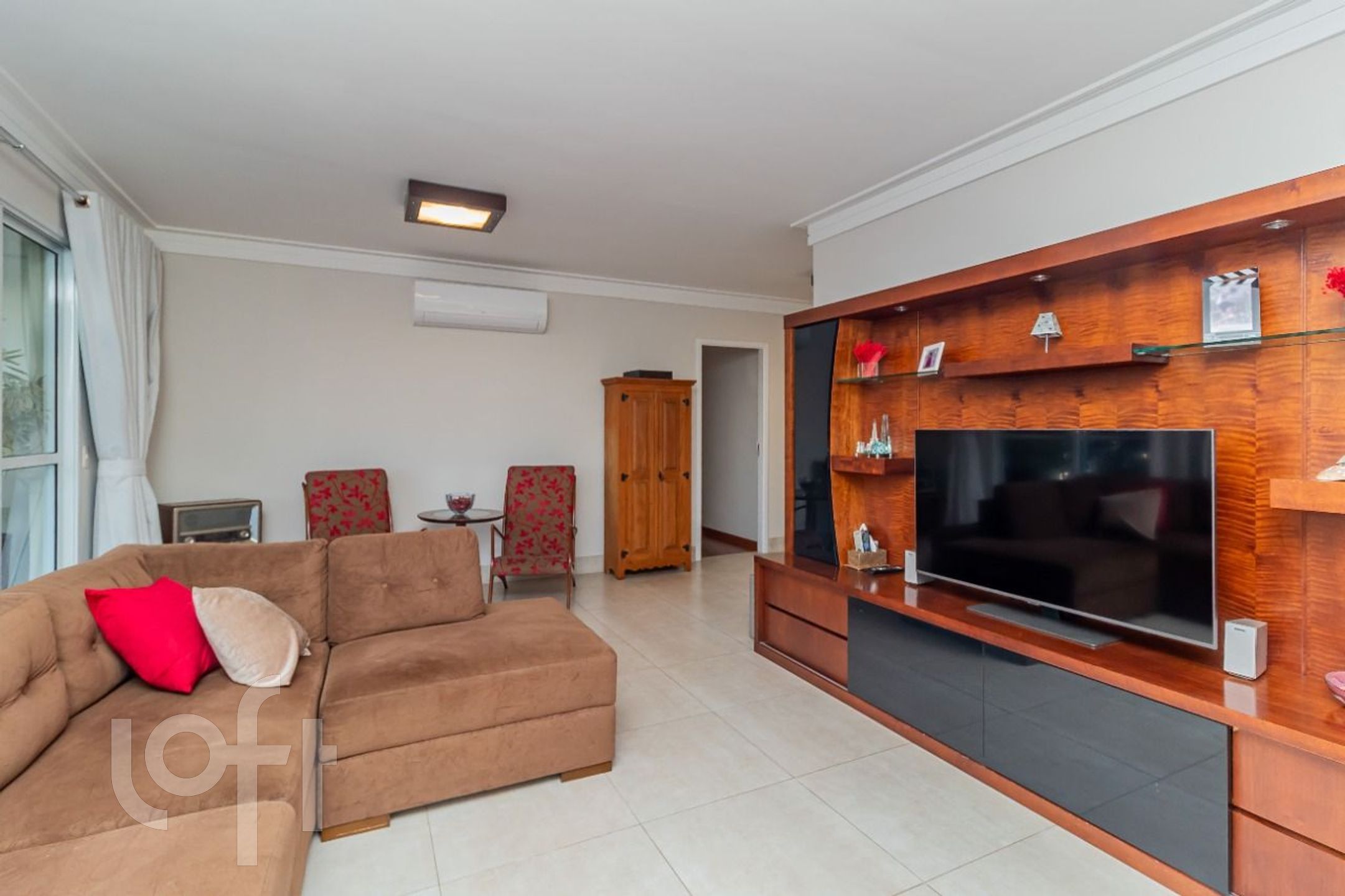 Apartamento à venda com 4 quartos, 176m² - Foto 2