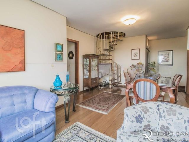 Apartamento com 223m², 3 dormitórios, 1 suíte, 2 vagas, Boa Vista em Porto Alegre