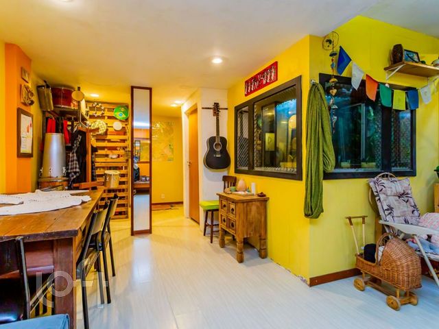 Apartamento com 112m², 2 dormitórios, Cidade Baixa em Porto Alegre