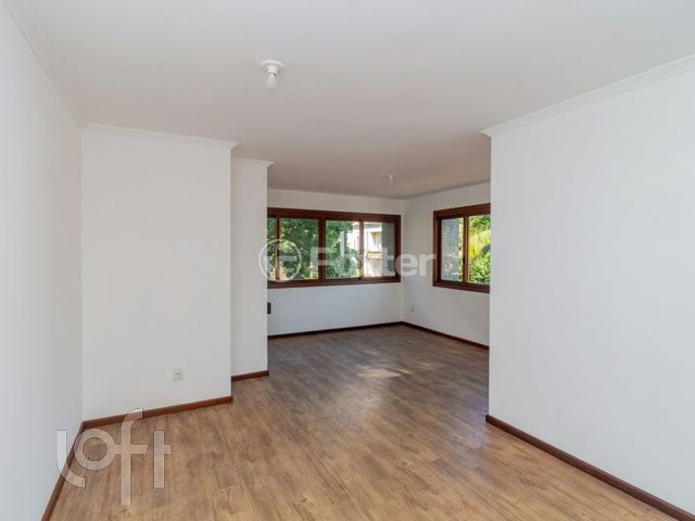 Apartamento com 115m², 3 dormitórios, 1 suíte, 2 vagas, Petrópolis em Porto Alegre