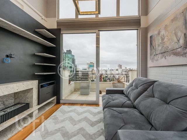 Apartamento com 105m², 1 dormitório, 1 suíte, 2 vagas, Moinhos de Vento em Porto Alegre