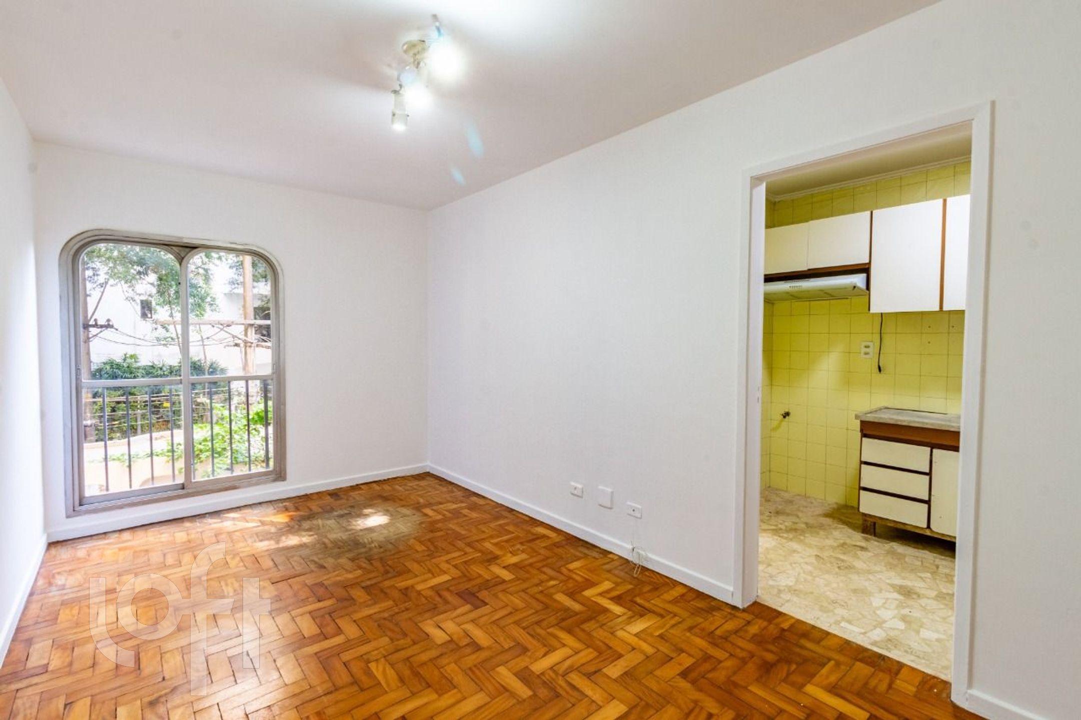 Apartamento à venda com 1 quarto, 44m² - Foto 1