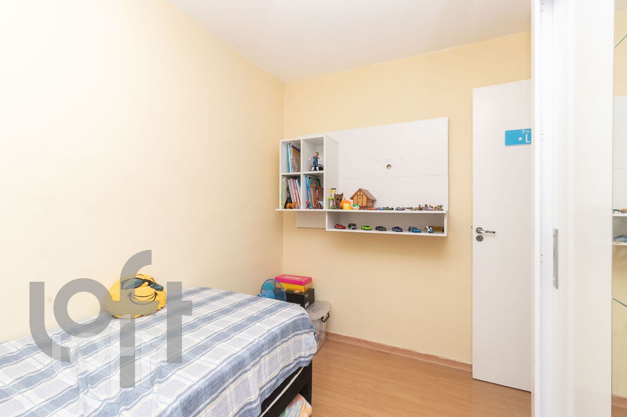 Apartamento à venda com 2 quartos, 42m² - Foto 4