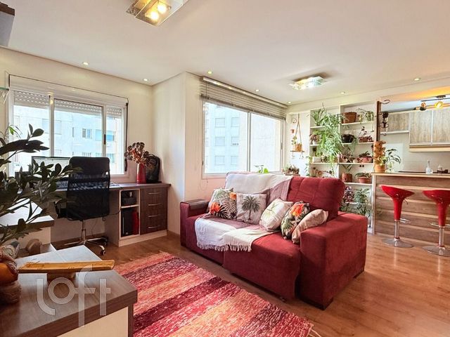 Apartamento com 65m², 2 dormitórios, 1 suíte, 1 vaga, Vila Ipiranga em Porto Alegre