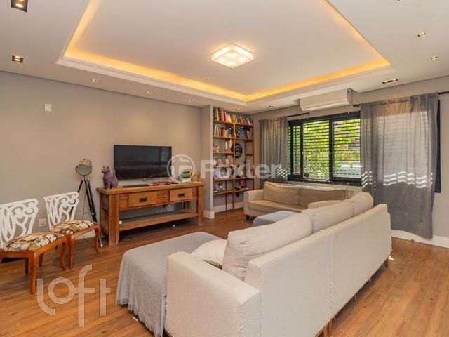 Casa com 252m², 3 dormitórios, 3 suítes, 2 vagas, Chácara das Pedras em Porto Alegre