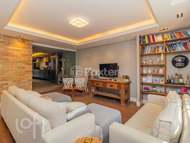 Casa com 252m², 3 dormitórios, 3 suítes, 2 vagas, Chácara das Pedras em Porto Alegre
