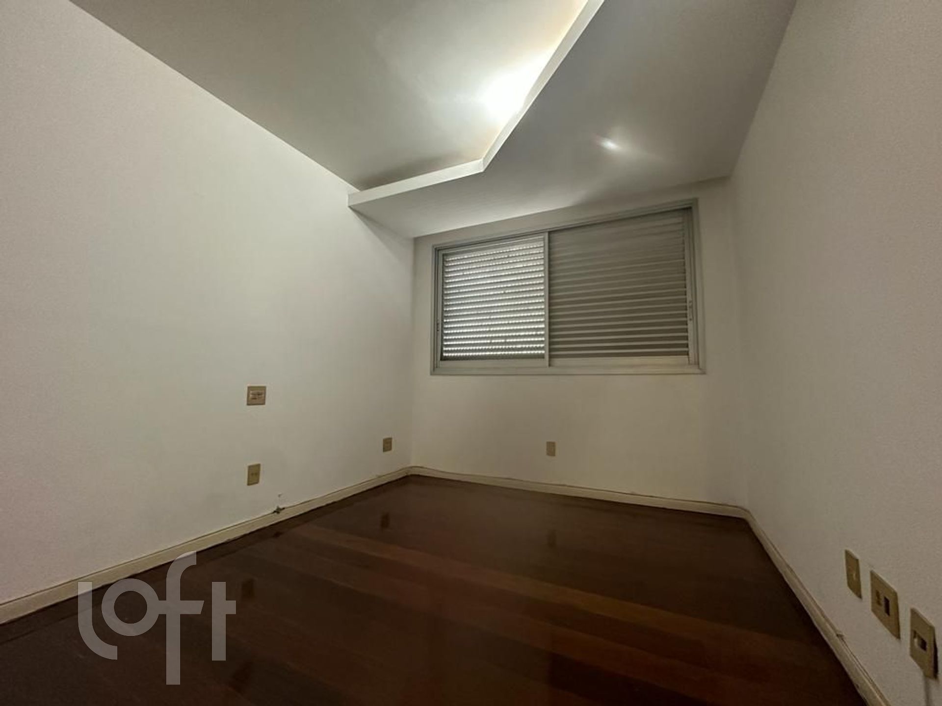 Apartamento à venda com 4 quartos, 184m² - Foto 8