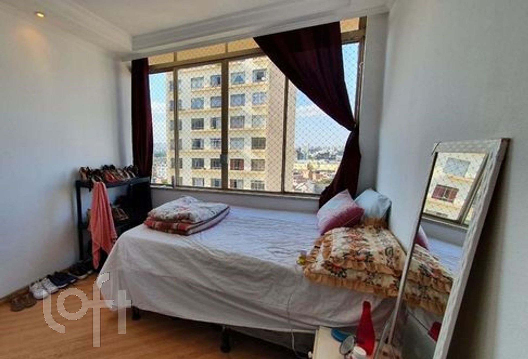 Apartamento à venda com 3 quartos, 87m² - Foto 2