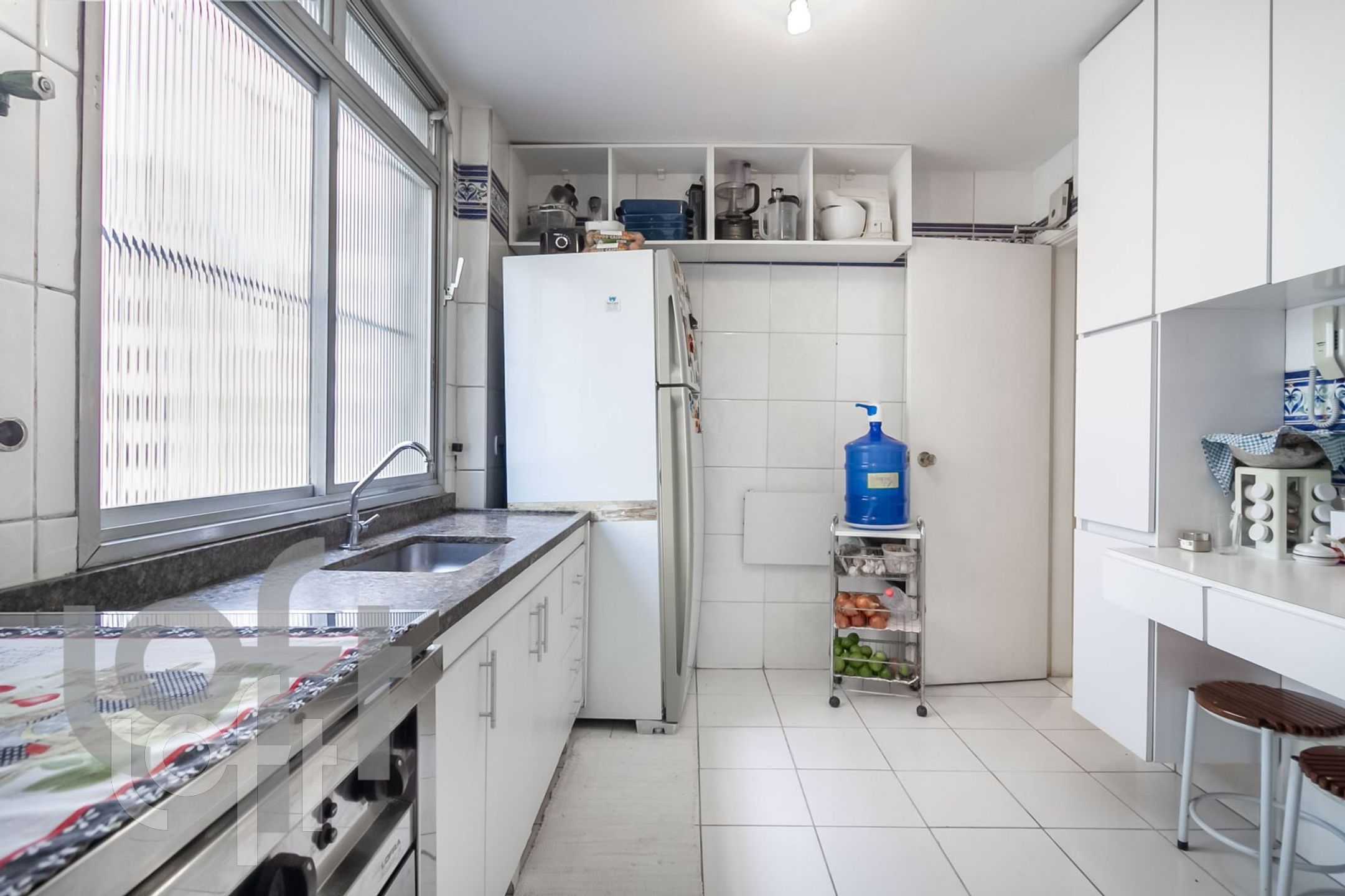 Apartamento à venda com 2 quartos, 105m² - Foto 10