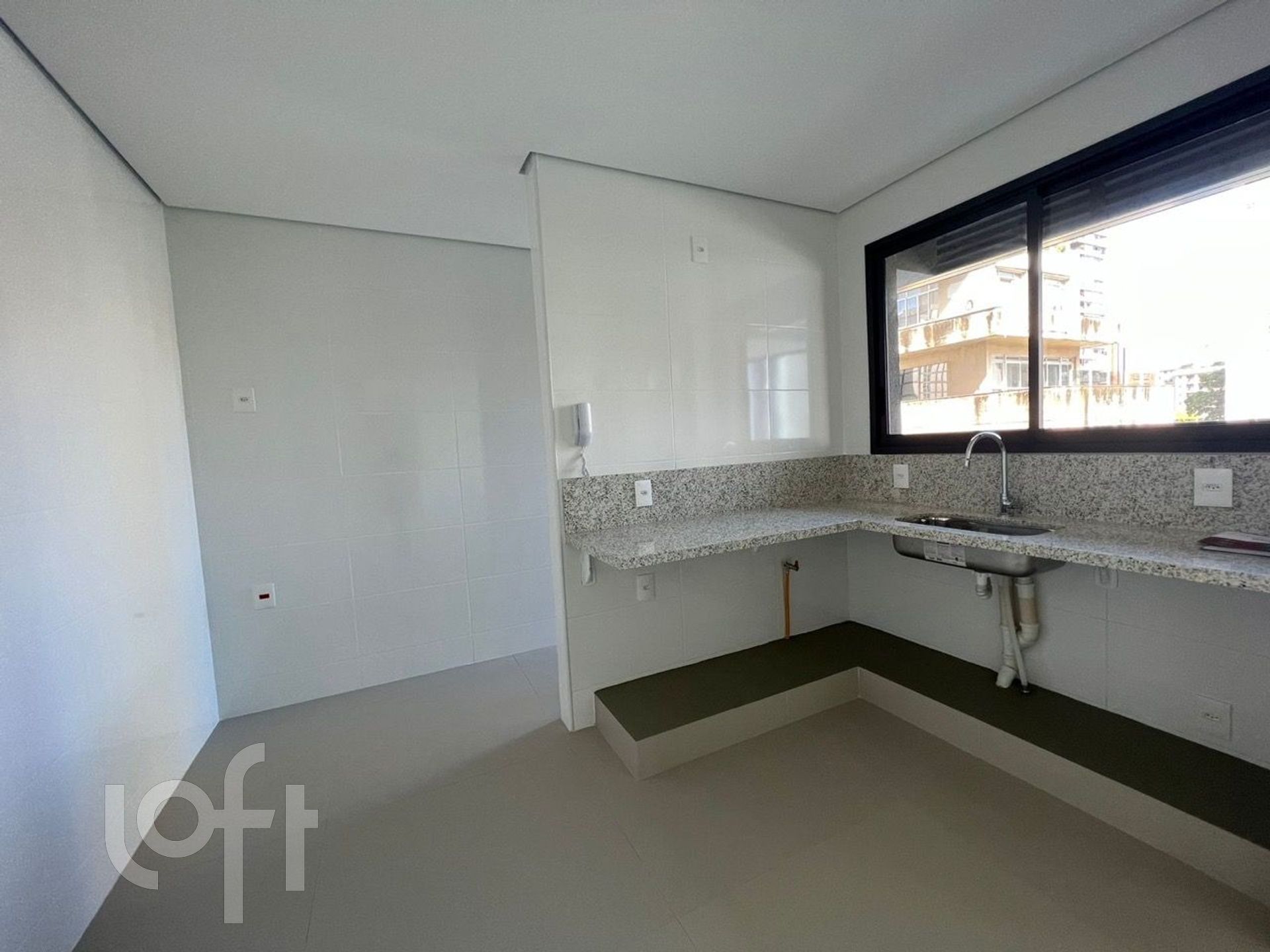 Apartamento à venda com 2 quartos, 89m² - Foto 6