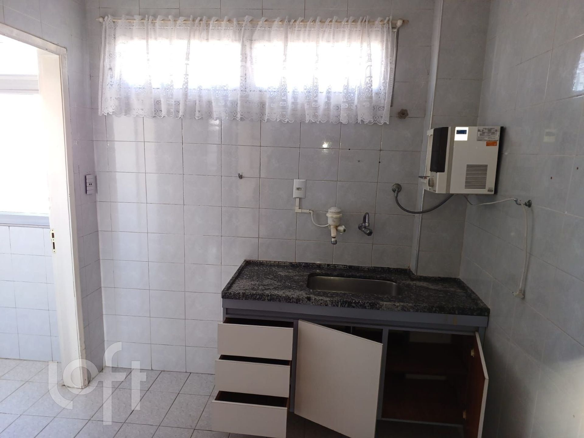 Apartamento à venda com 1 quarto, 42m² - Foto 4