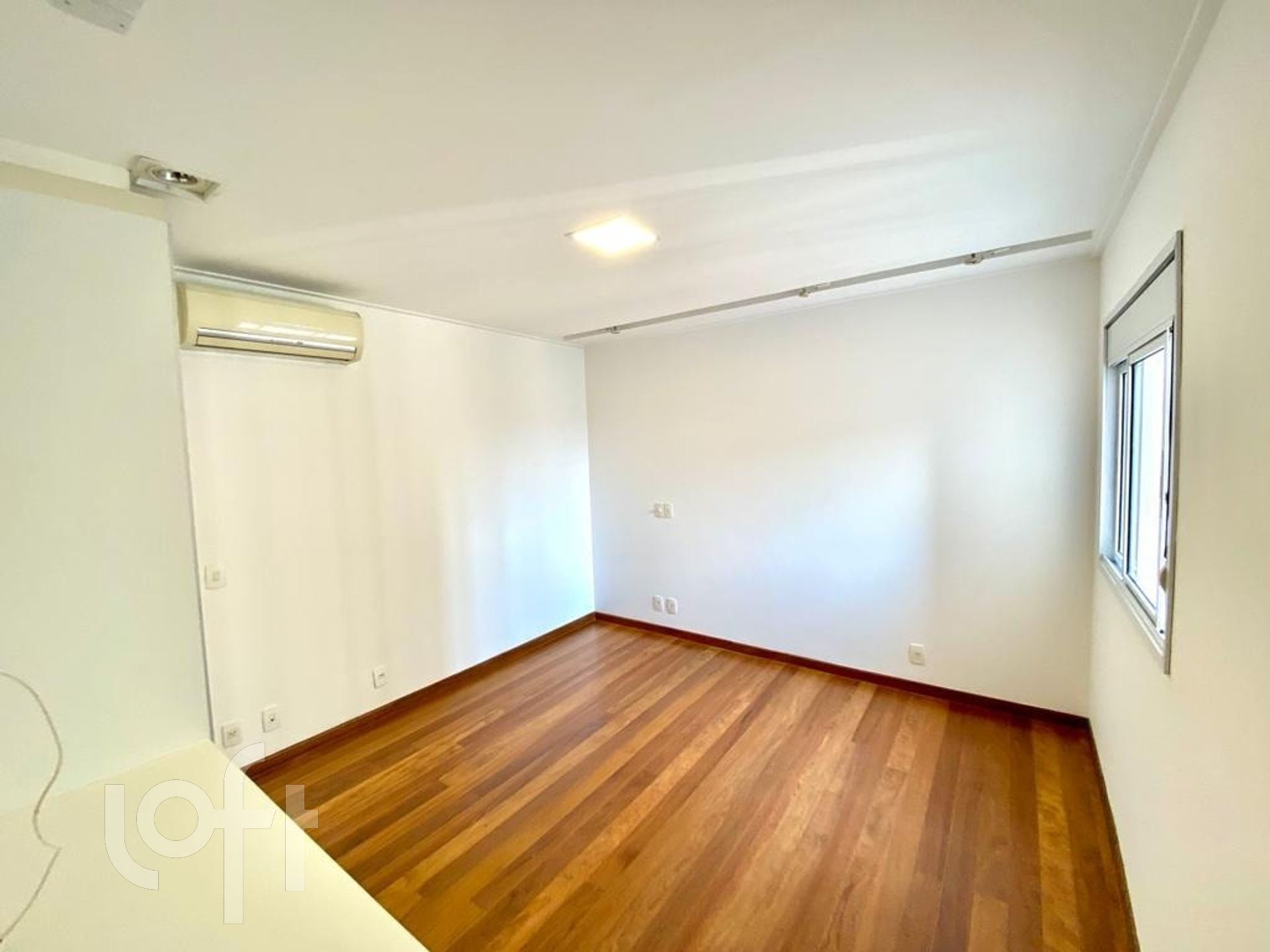 Apartamento à venda com 3 quartos, 191m² - Foto 17