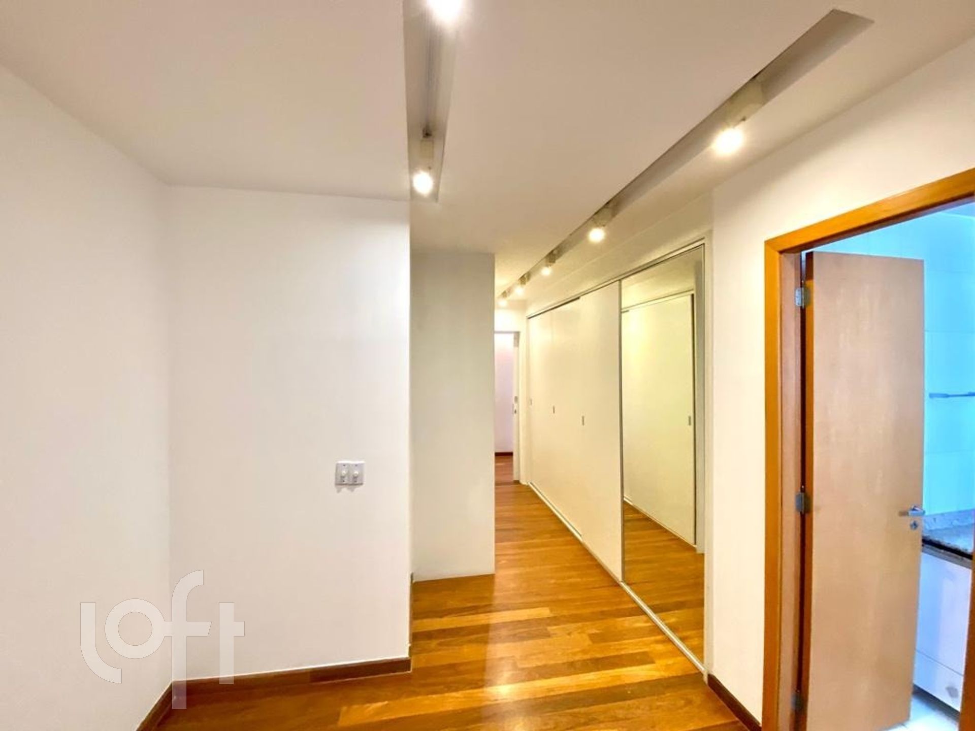 Apartamento à venda com 3 quartos, 191m² - Foto 15