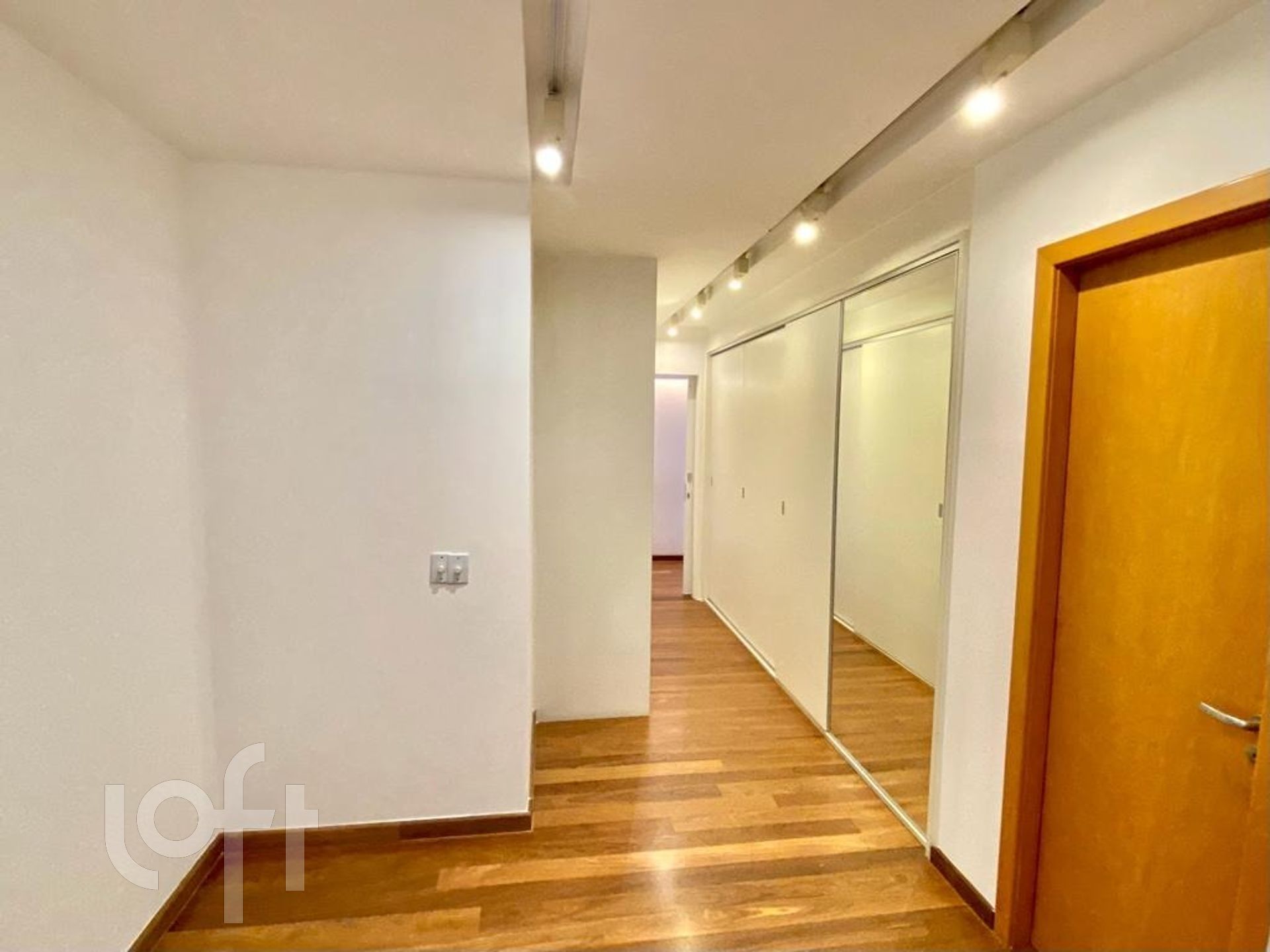 Apartamento à venda com 3 quartos, 191m² - Foto 16