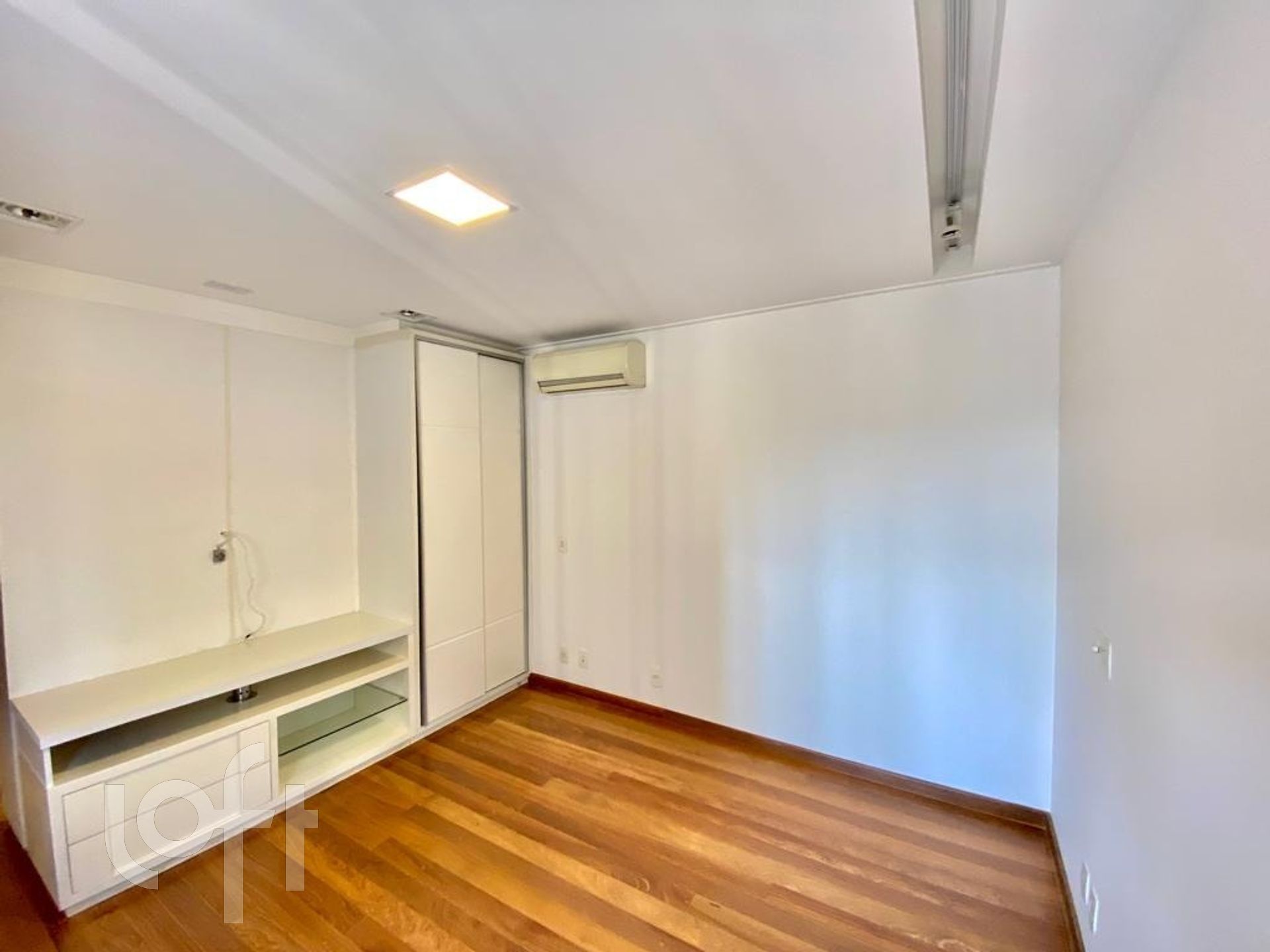 Apartamento à venda com 3 quartos, 191m² - Foto 18