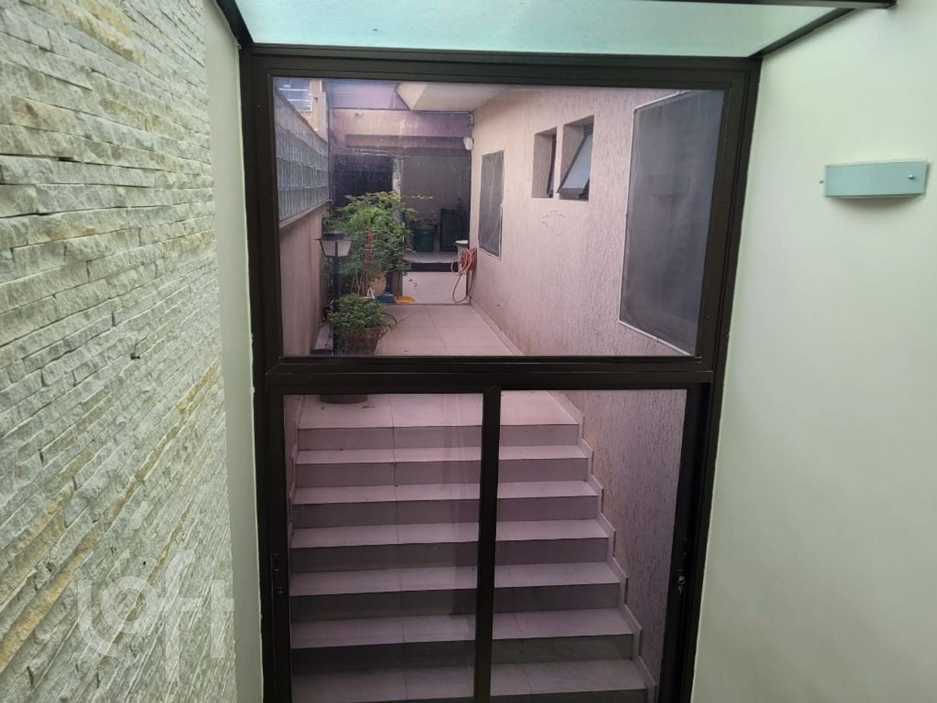 Casa à venda com 3 quartos, 300m² - Foto 3