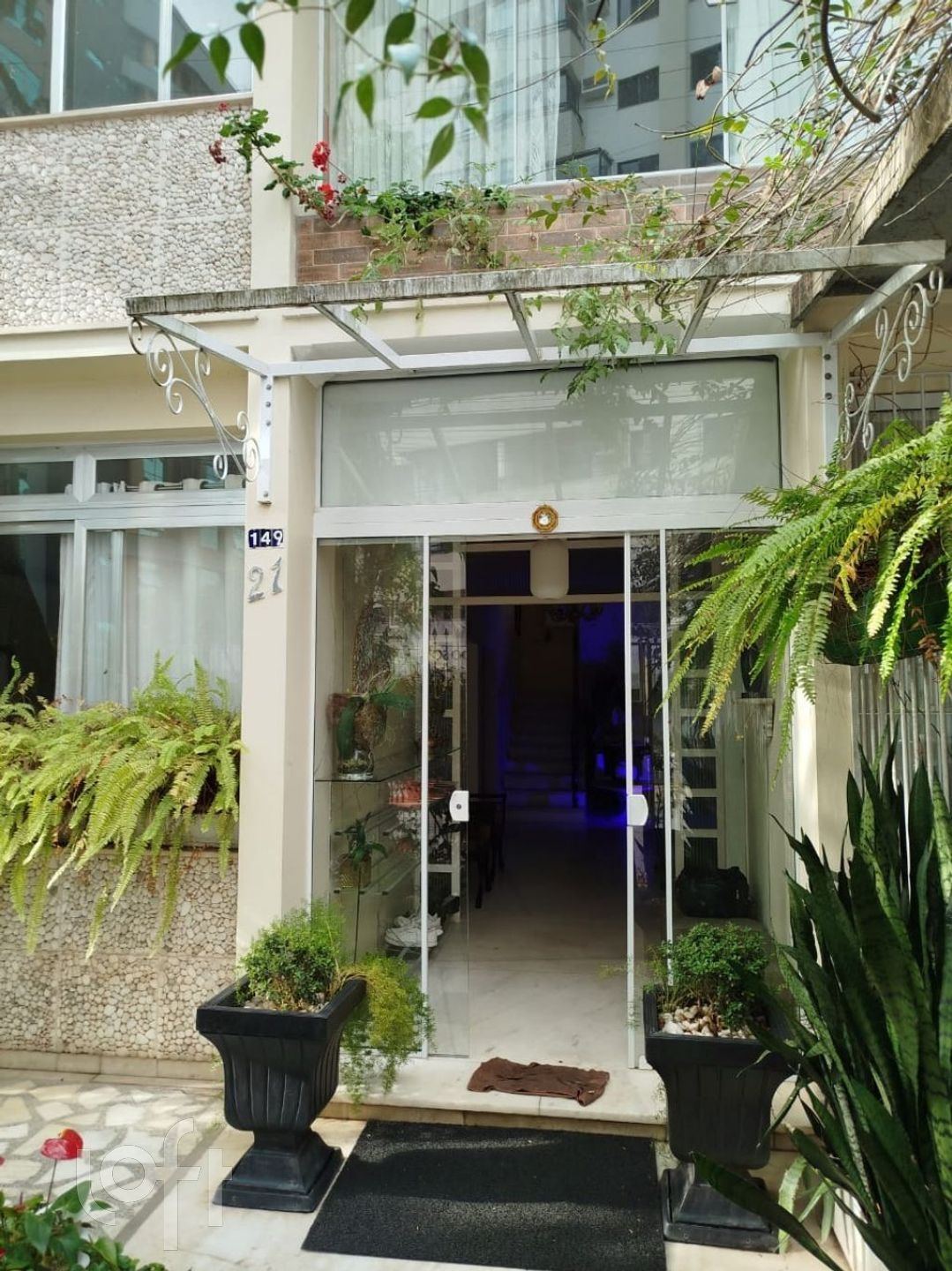 Casa à venda em Centro com 280 m², 7 quartos