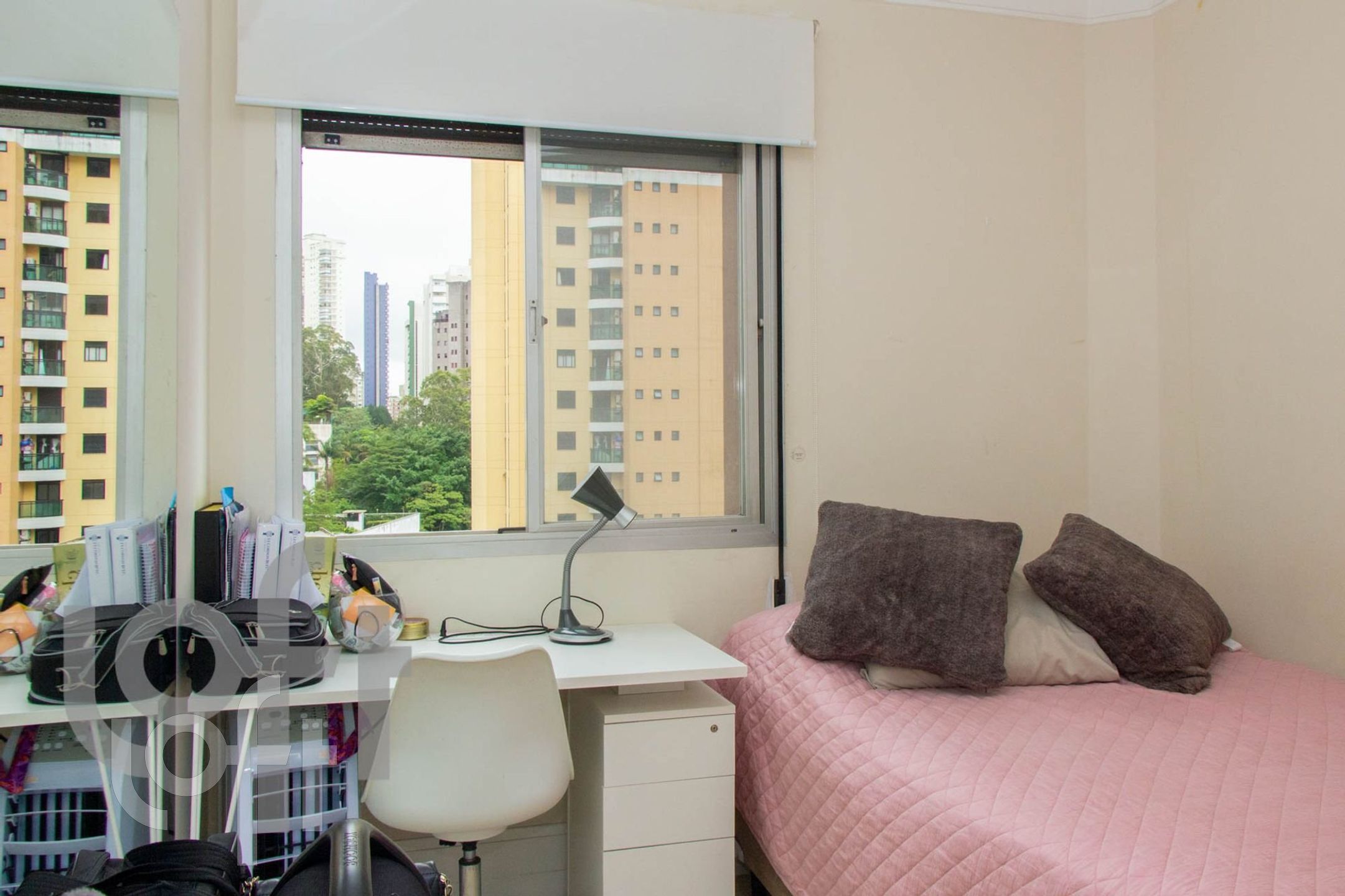 Apartamento à venda com 3 quartos, 130m² - Foto 4