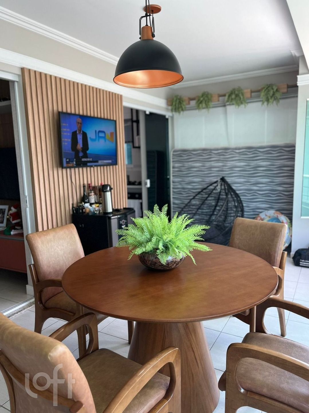 Apartamentos com 98m², 2 quartos, 2 suítes, 2 garagens, no bairro Centro em Balneário Camboriú