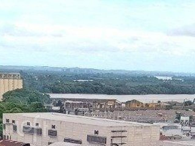 Apartamento com 109m², 3 dormitórios, 1 vaga, Floresta em Porto Alegre